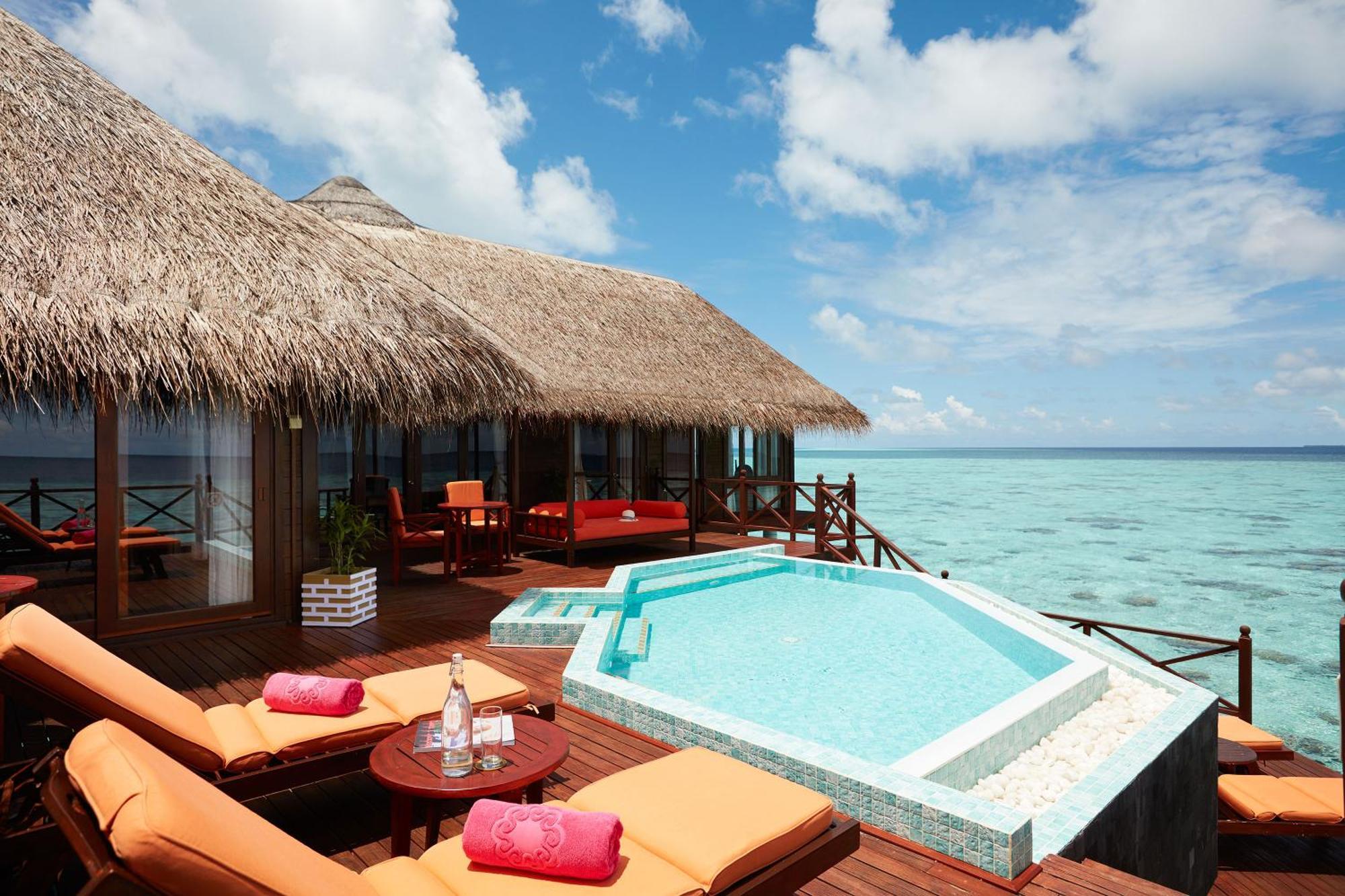 ホテル サン サイヤム ヴィルー リーフ Meedhoo  エクステリア 写真